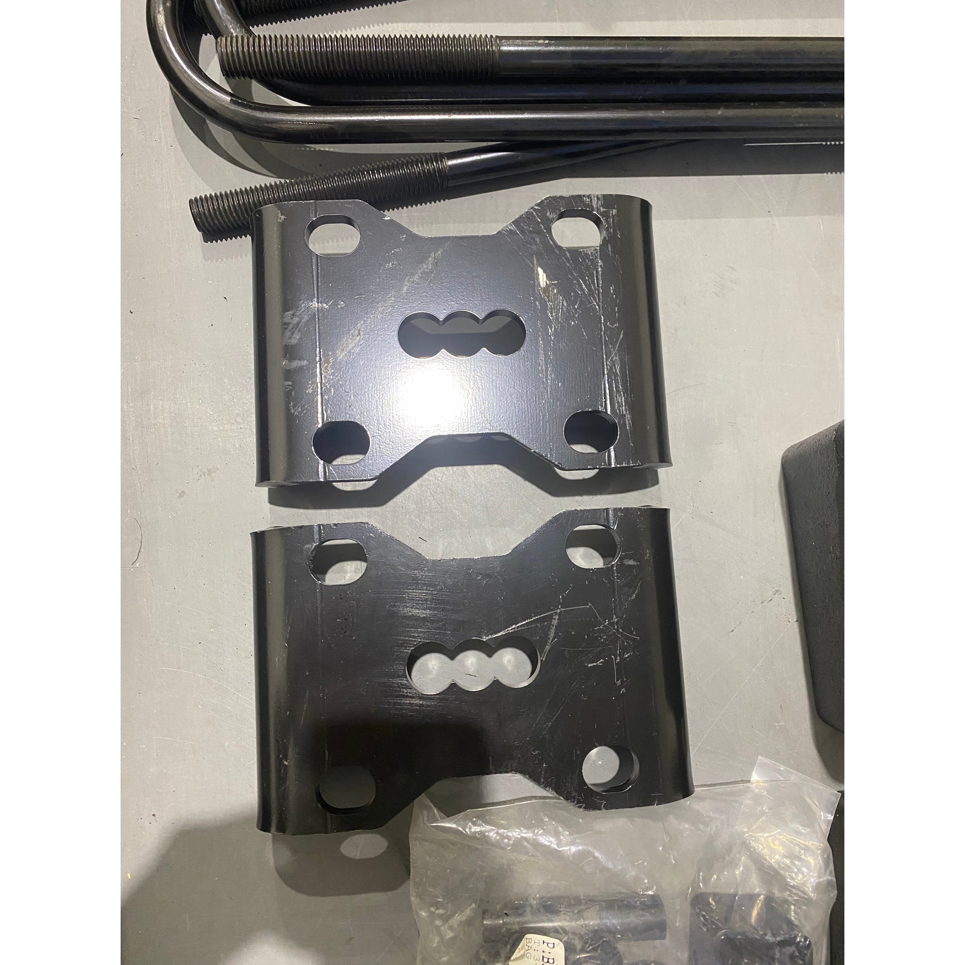 2011 - 2014 Duramax 5 Rear Block Lift Kit w/ Overloads (Garage Sale Special)